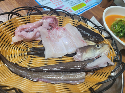 Woljeonjangeogui (월전장어구이) 1