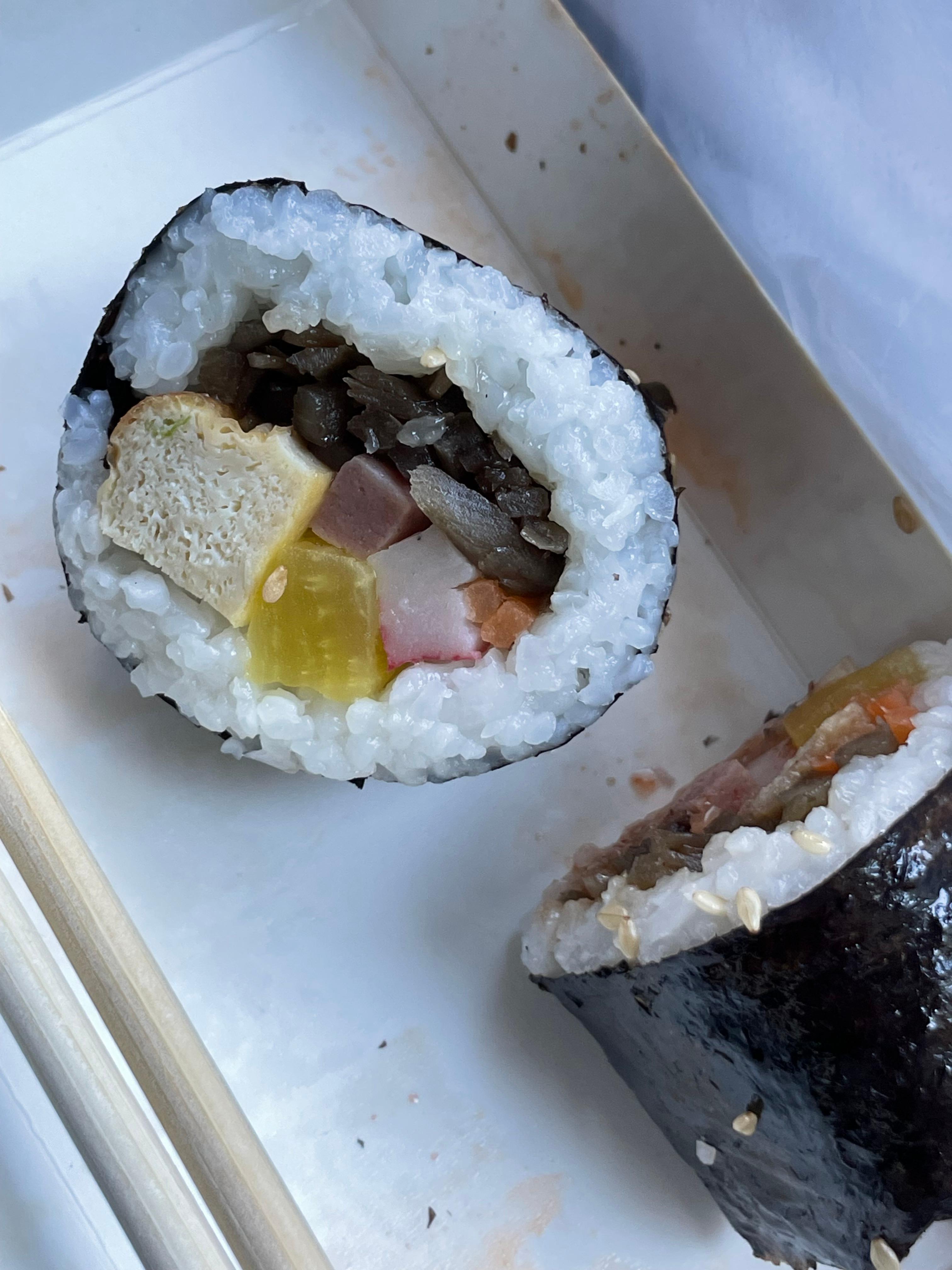 Myeongpumdalin gimbap 6