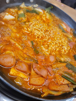 김뚜껑부대찌개 2