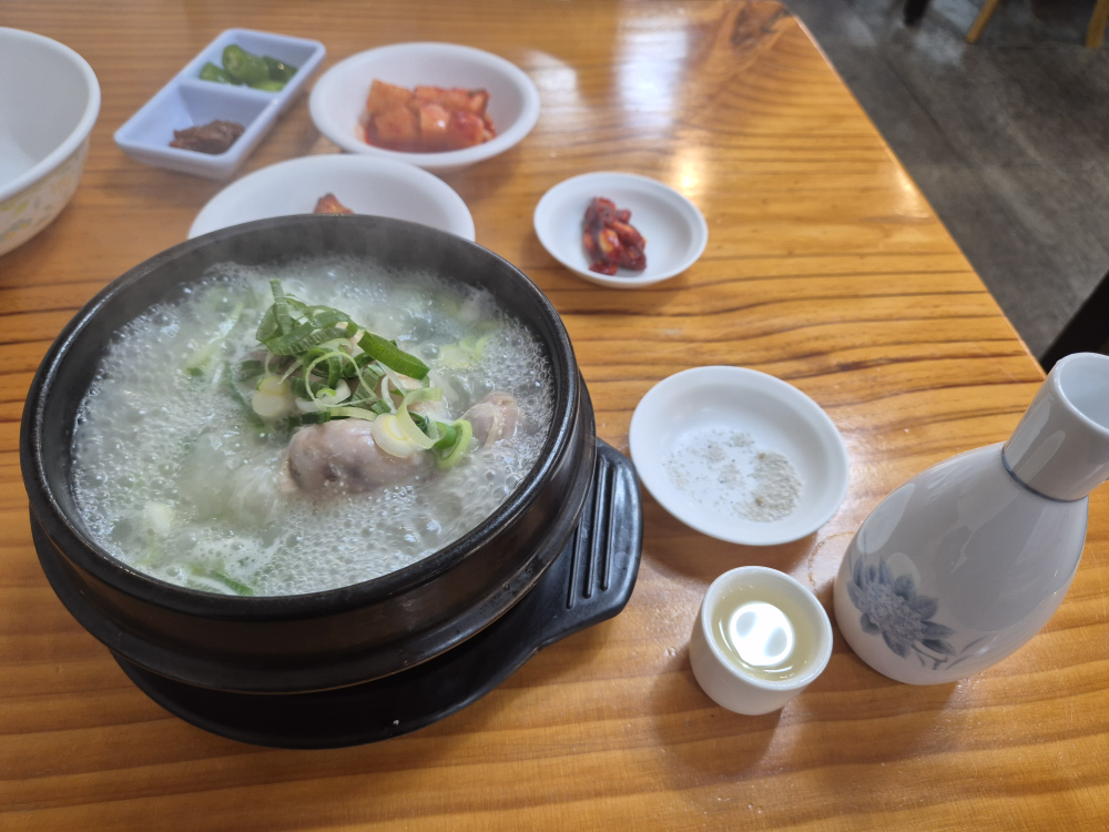 Jangansamgyetang (장안삼계탕) 2
