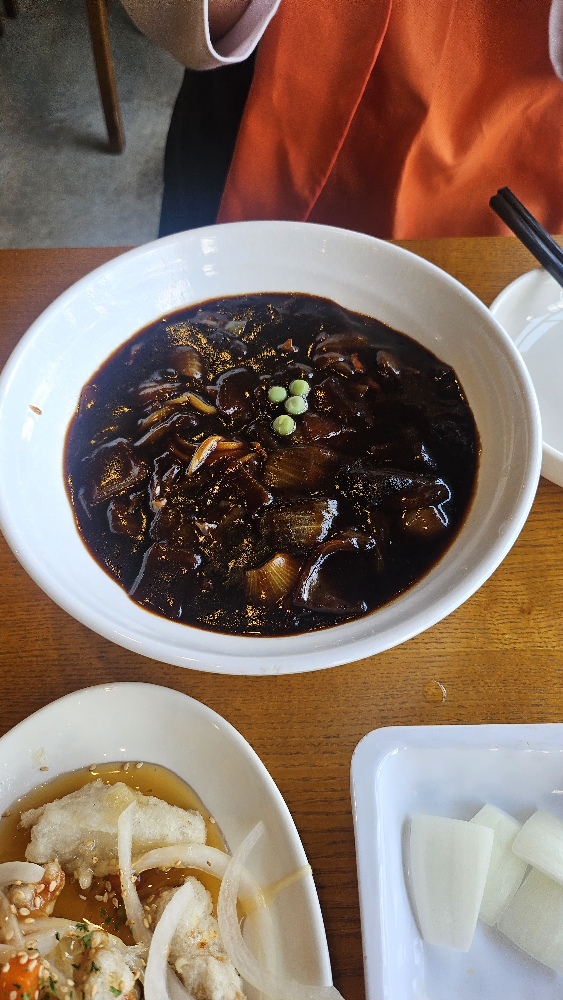 Tteokgujjamppong (떡구짬뽕) 2