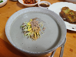 Gwirosikdang (귀로식당) 1