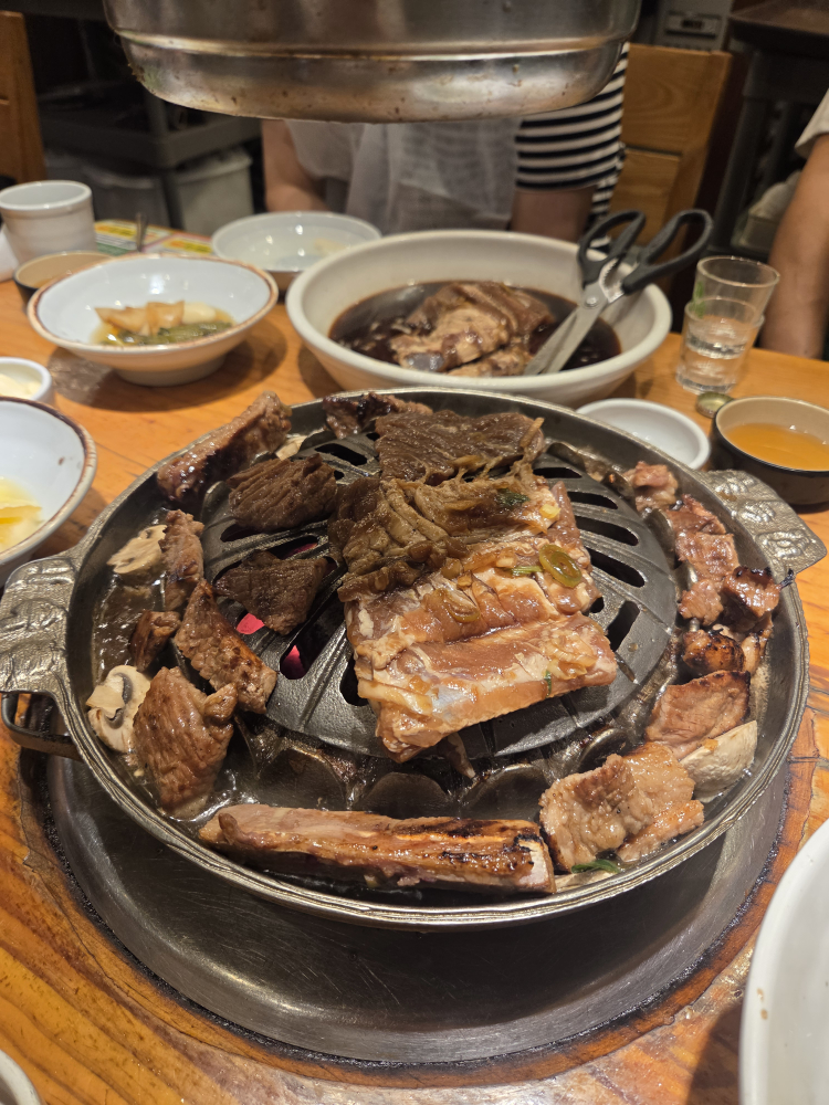Namdongsutbulgalbi (남동숯불갈비) 3
