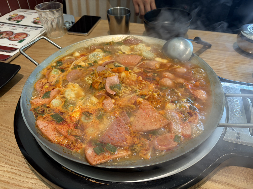 놀부부대찌개 후암점 대표 사진