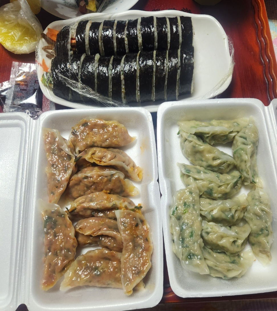 Kkachibunsik (까치분식) 2