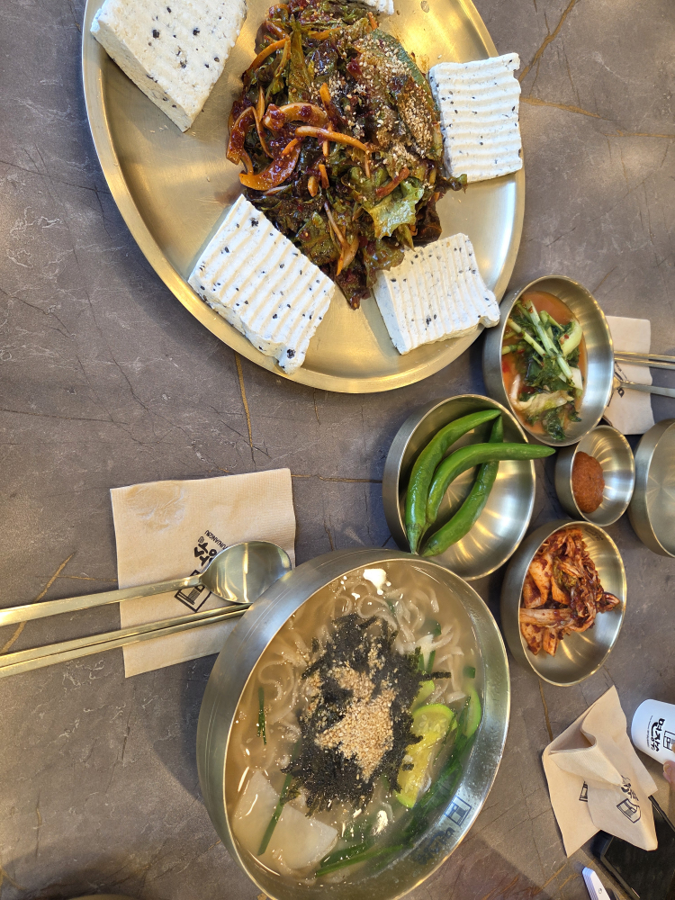Myeonjangsu bukgucheongjeom (면장수 북구청점) 1
