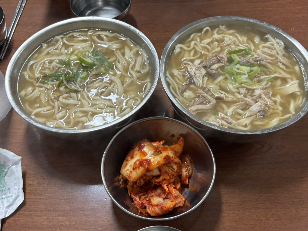 Hyeseongkalguksu (혜성칼국수) 3