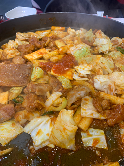 Eommasondakgalbi (엄마손닭갈비) 1