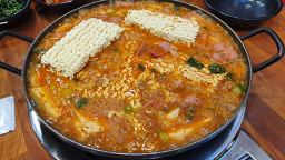 캠프케이시부대찌개 1