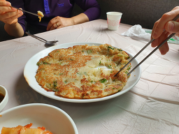 Gwaneumgulsikdang (관음굴식당) 2
