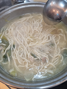 Seokgwandongdakhanmari (석관동닭한마리) 1