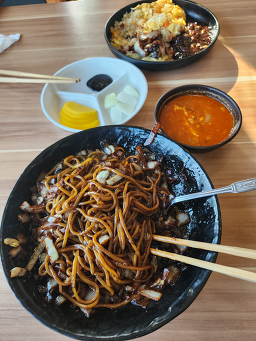Hauchijjamppong (하우치짬뽕) 1