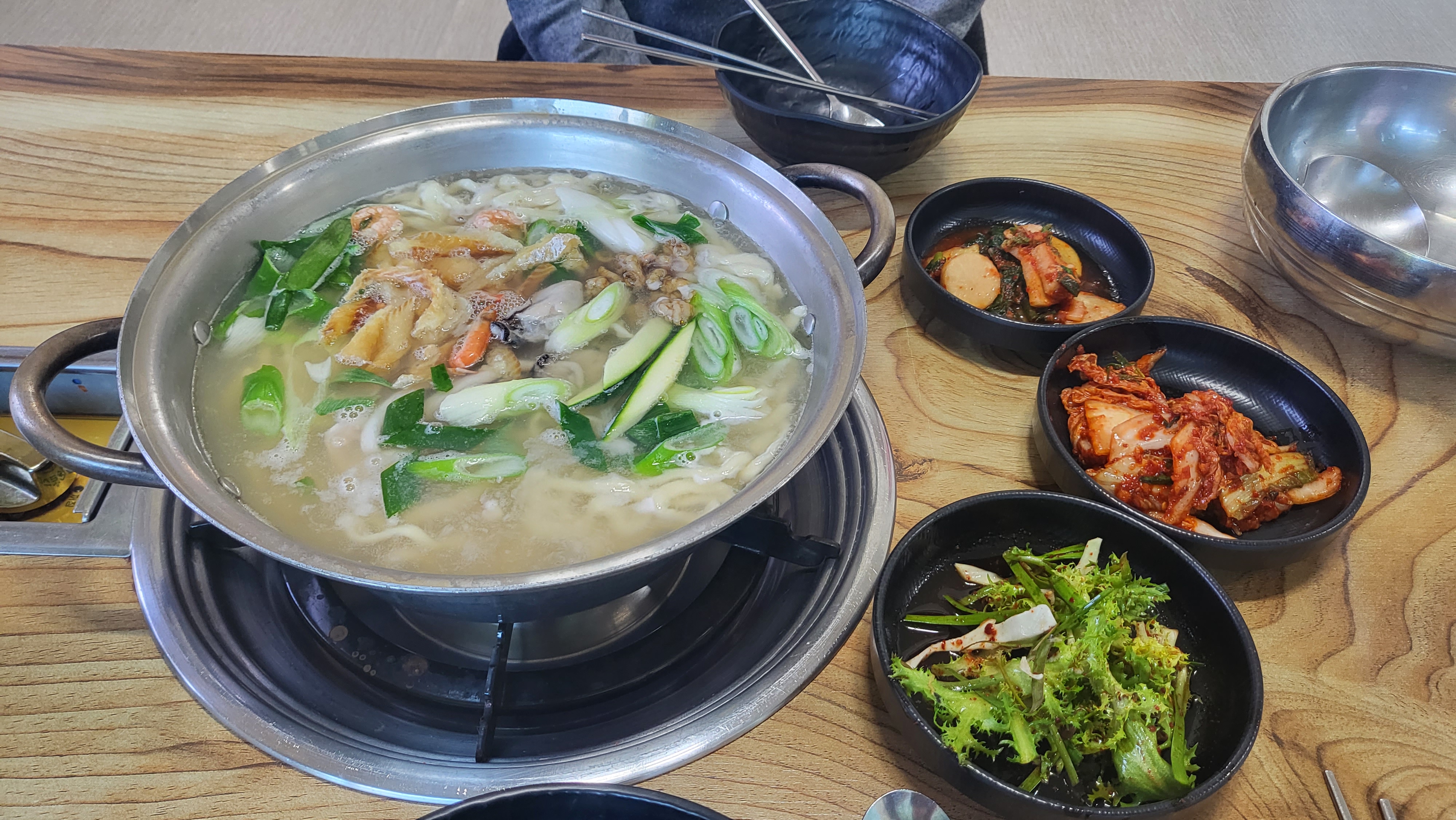 마리해물칼국수 3