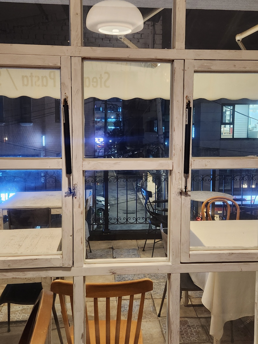 비스포킷 까사 논현점 사진 6
