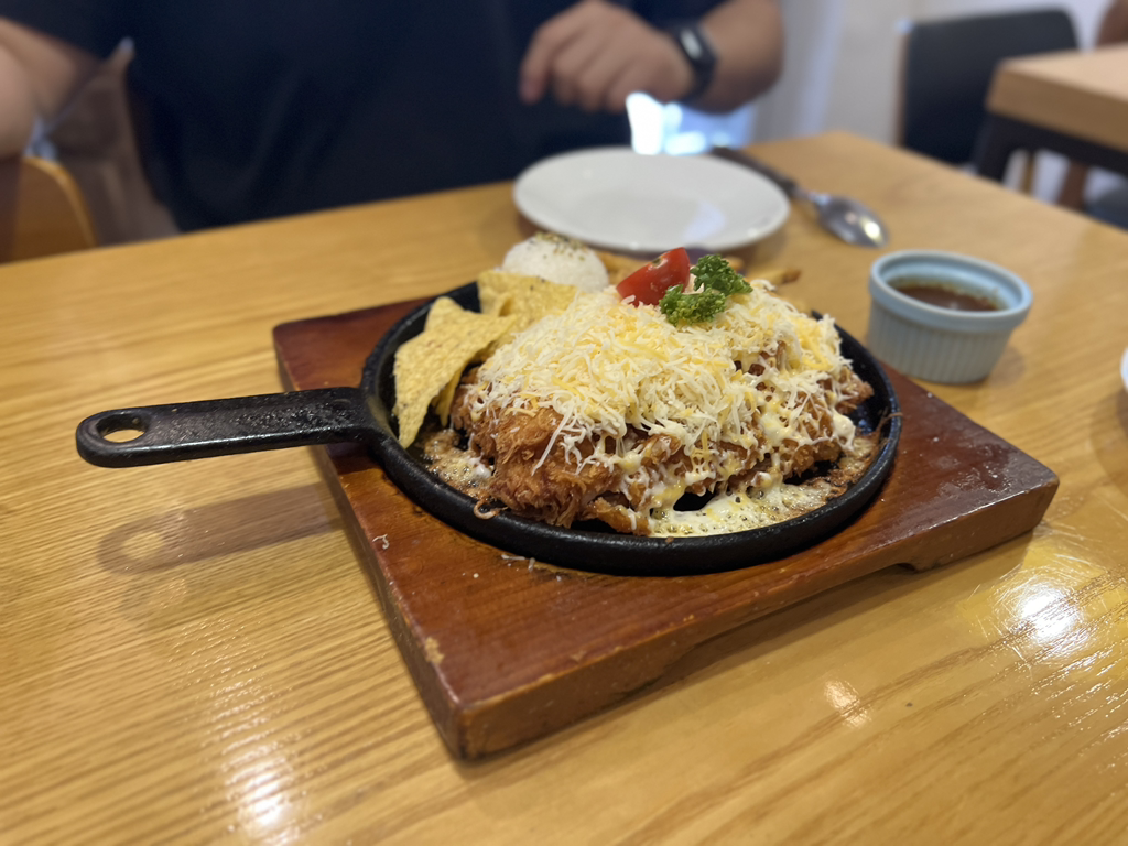 Bueongidongaseu(sinchonjeom (부엉이돈가스(신촌점) 1