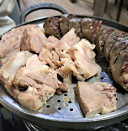 Yangsuninesundaegukbap (양순이네순대국밥) 2