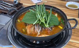 Hyeongjegamjatanghamheungnaengmyeon 4