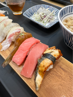 Miseuteochobapjinwoljeom (미스터초밥진월점) 1