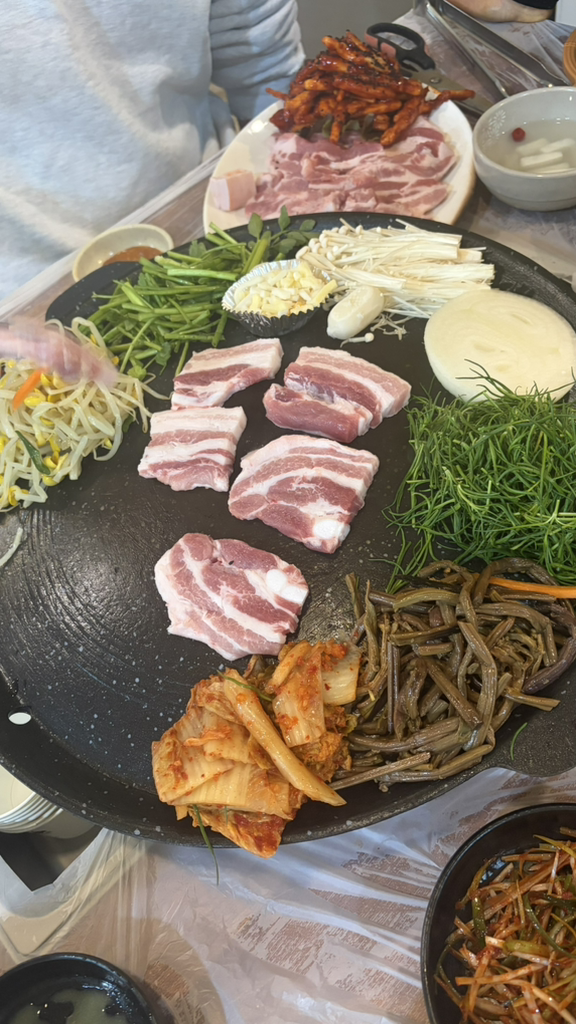 더덕솥뚜껑삼겹살서문 1