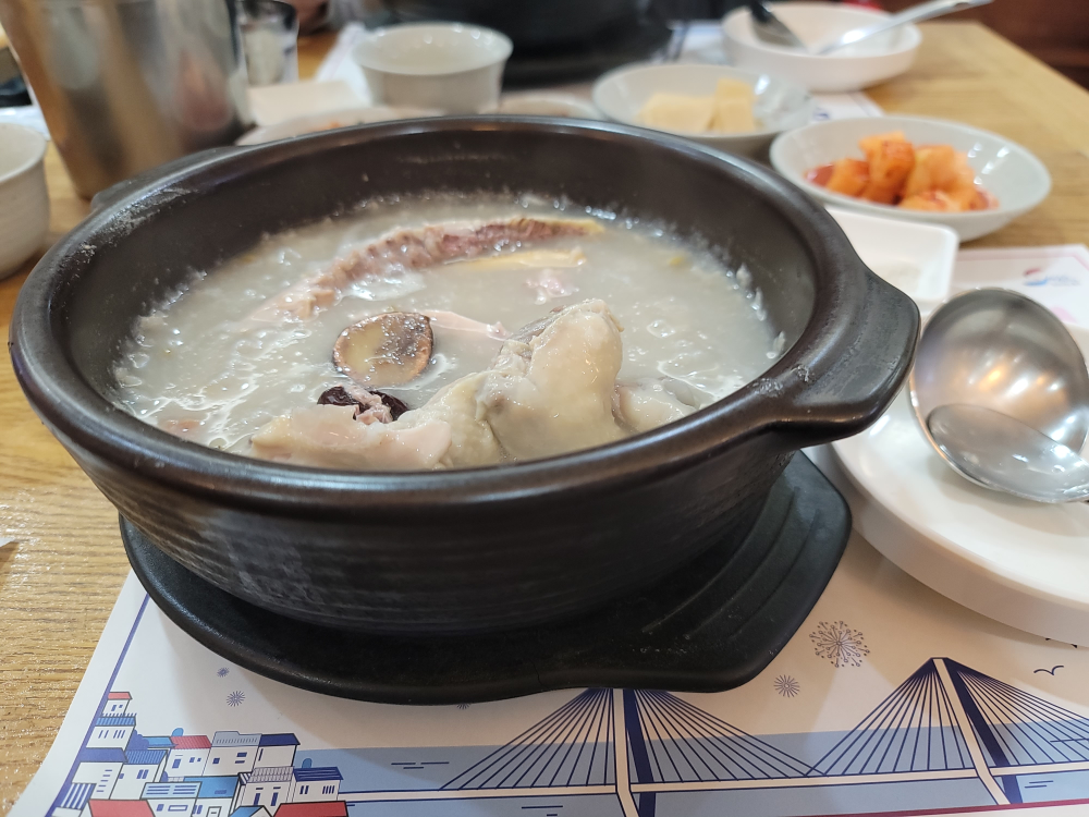 Geonyangjeonghongsamsamgyetang 4