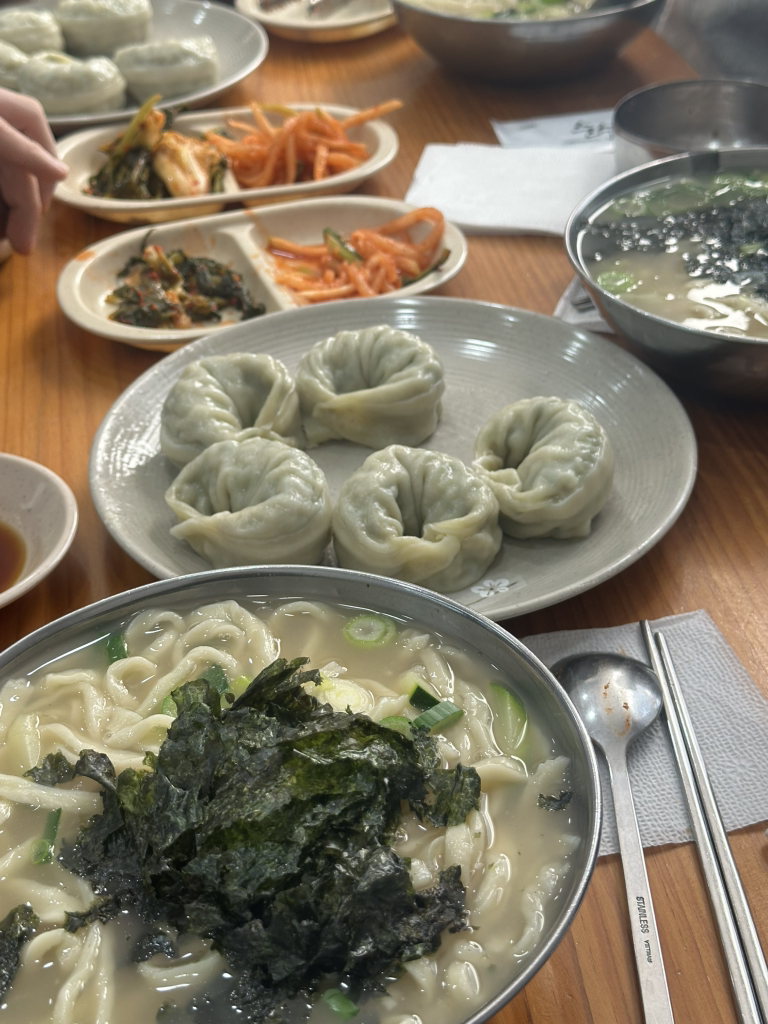 Seounkalguksu (서운칼국수) 1