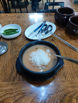 무봉리순대국 3