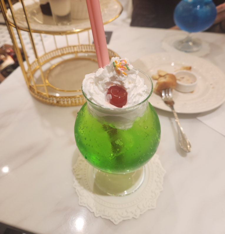 루치펠 홍대 사진 2