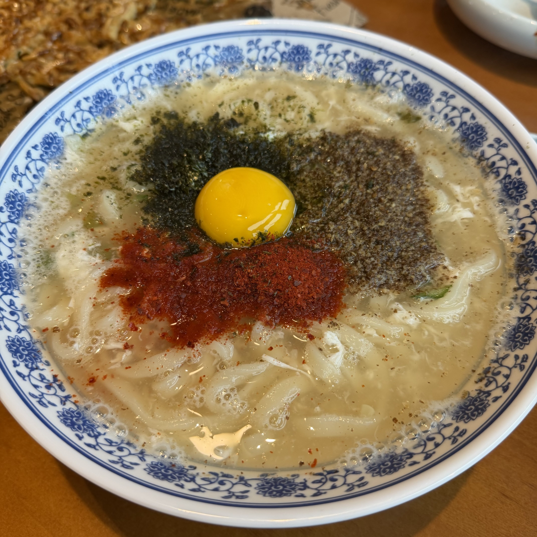 1984geusuyukjipkalguksu (1984그수육집칼국수) 2