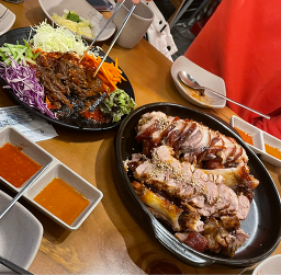 Jokbalyasijang (족발야시장) 1