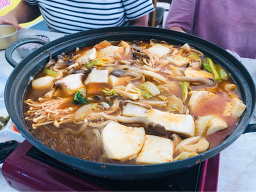 Chulleongdarisikdang (출렁다리식당) 3
