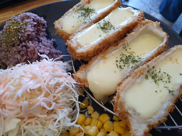 Hampyeongdonkkaseu (함평돈까스) 3