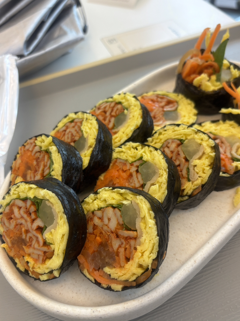 Ogonggimbap jamwonjeom (오공김밥 잠원점) 2