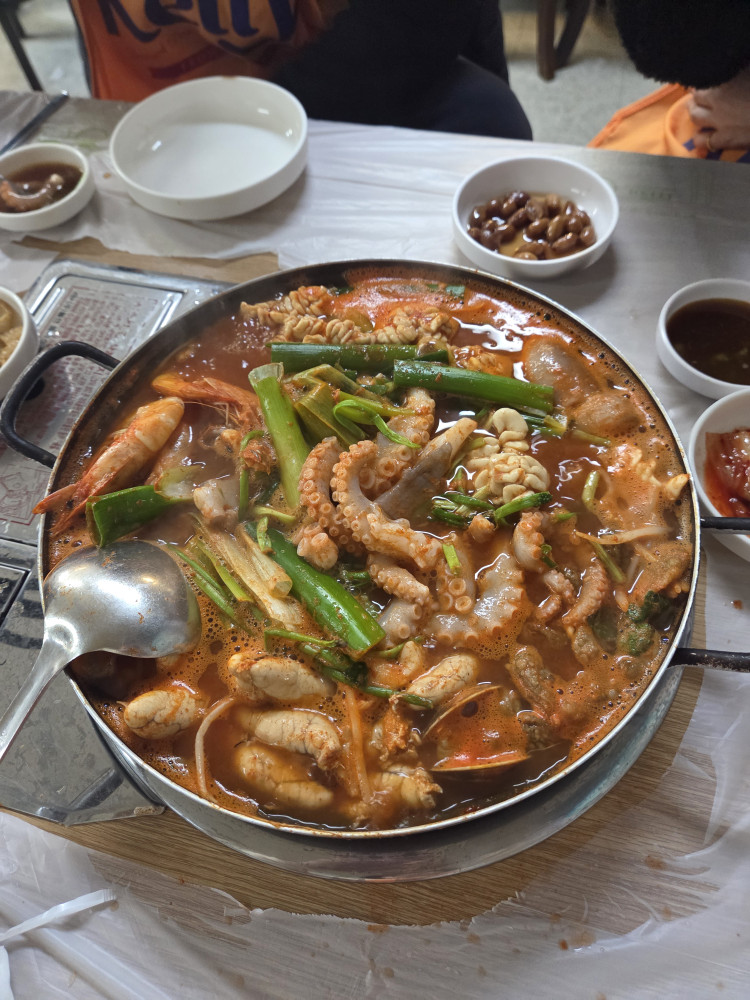 Gadosannakjijeonmunjeom (가도산낙지전문점) 3
