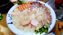 Jumunjinmanseonghoetjip (주문진만성횟집) 3