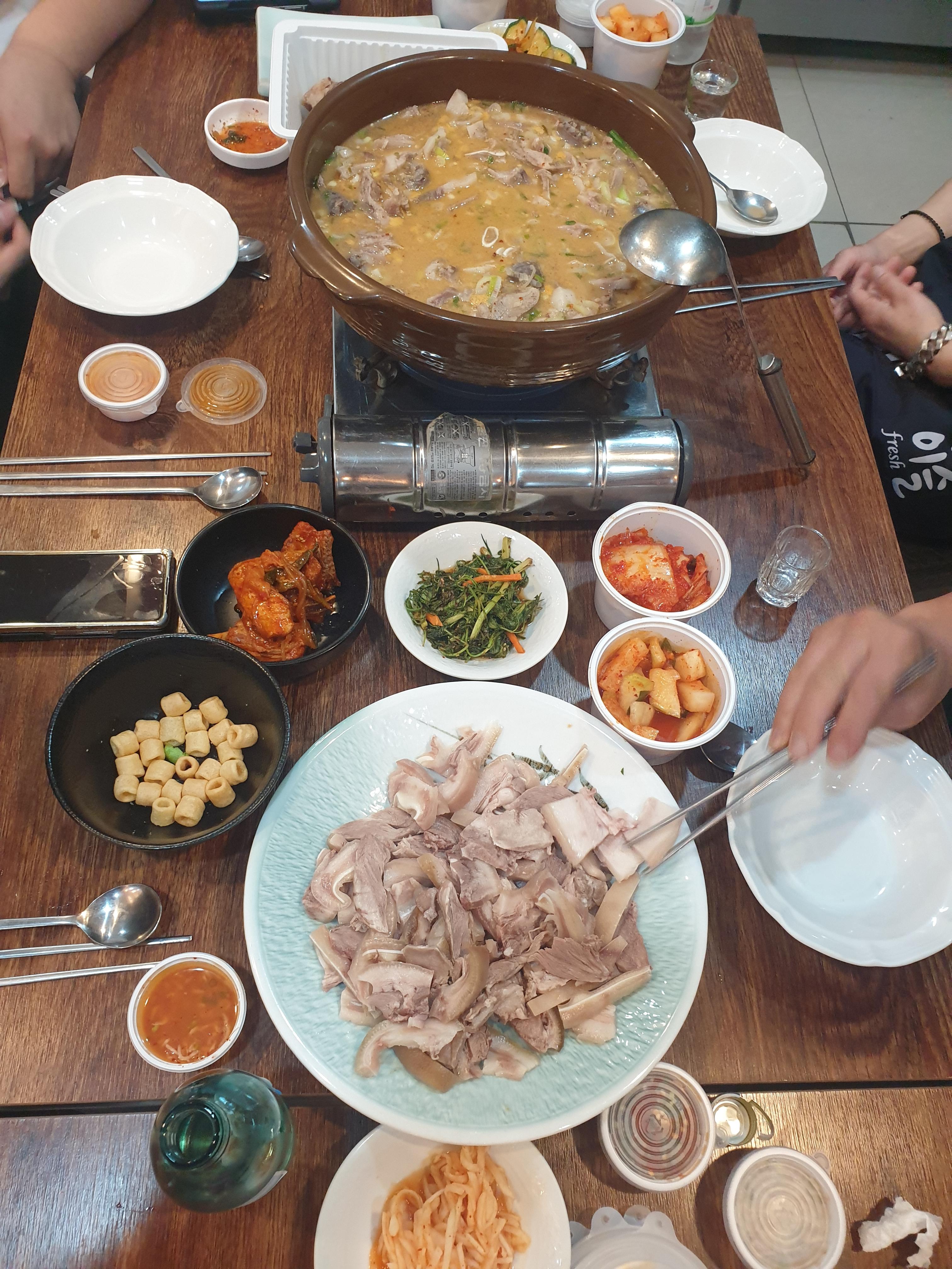 Hyeondaesikdang (현대식당) 1
