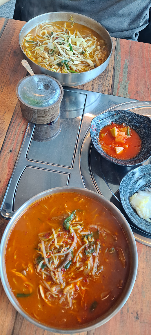Yujangchundakgaejang (유장춘닭개장) 2
