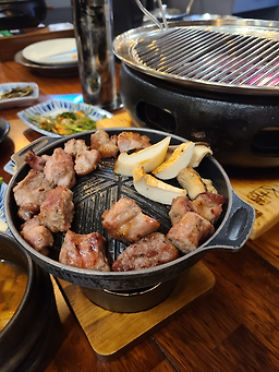 Gimhyeongje gogiuicheolhak (김형제 고기의철학) 1