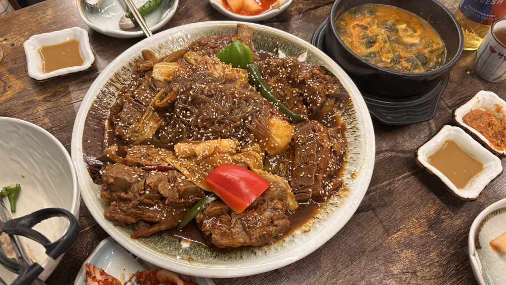 Taegyeongcheongjindonghaejangguk (태경청진동해장국) 3
