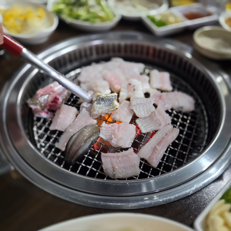 통영아나고 사진 2