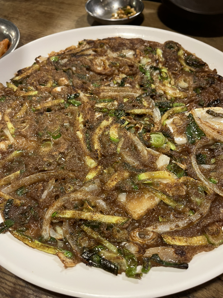 충주통나무묵집 4