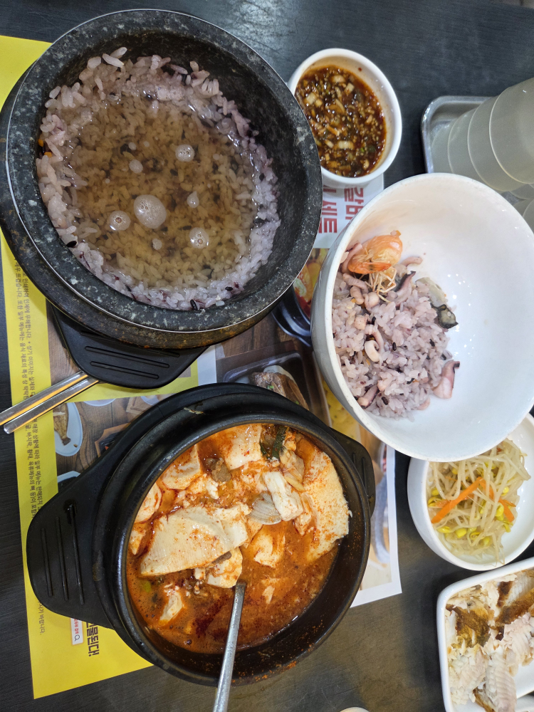 Bukchangdongsundubu gangnamsinsajeom (북창동순두부 강남신사점) 3
