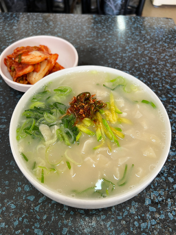 명동손칼국수 사진 3