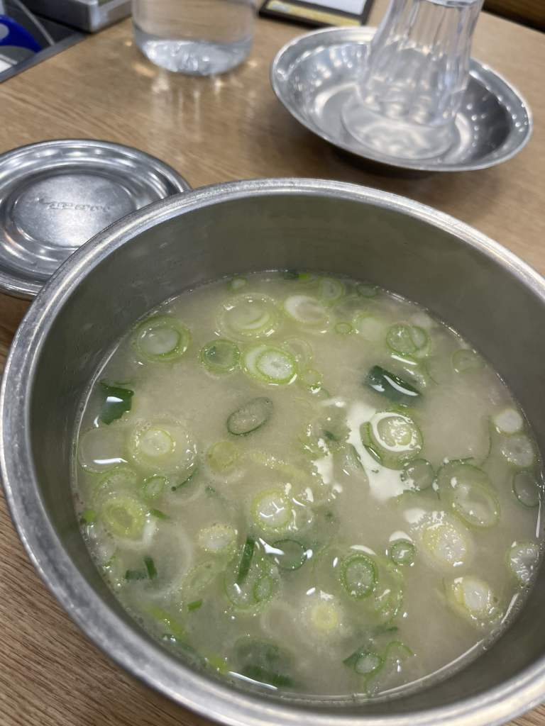 Sinseonseollongtang (신선설농탕) 3