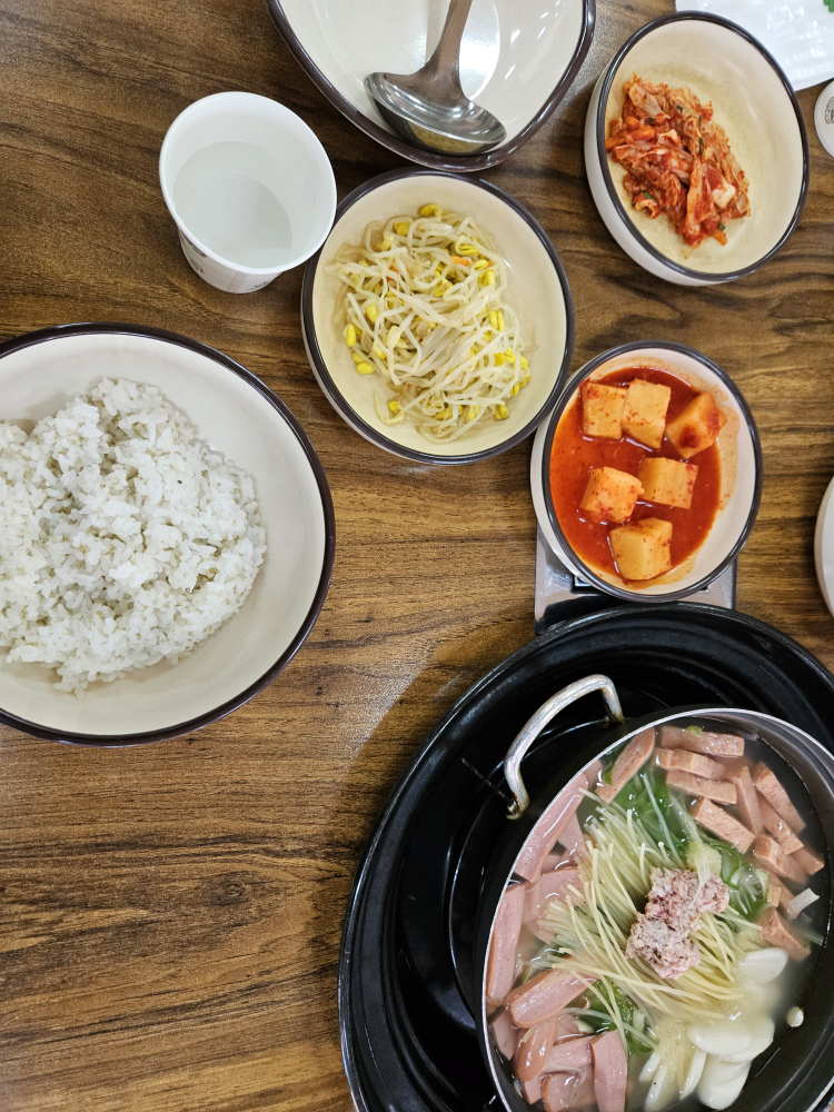 모박사부대찌개능곡점 4