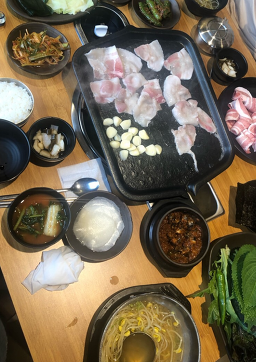 Daegwallyeongssambap (대관령쌈밥) 1