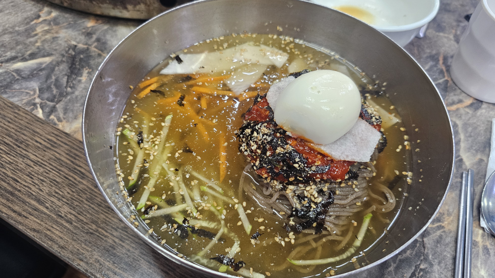 Chuncheonsaesulmakmakguksu (춘천새술막막국수) 1