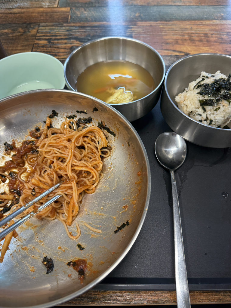 Gwacheonkongguksu (과천콩국수) 3