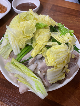 Hanusikdang (한우식당) 2