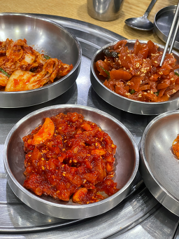 Ongoeulkongnamulgukbapsikdang 4