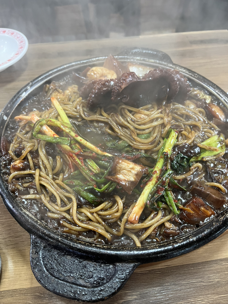 Hyeonpungdoljjajang (현풍돌짜장) 1